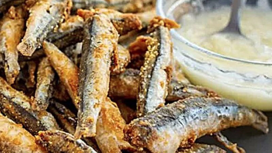 Cât costă o ciorbă sau o porție de hamsii pe litoralul românesc, în luna iunie 2025