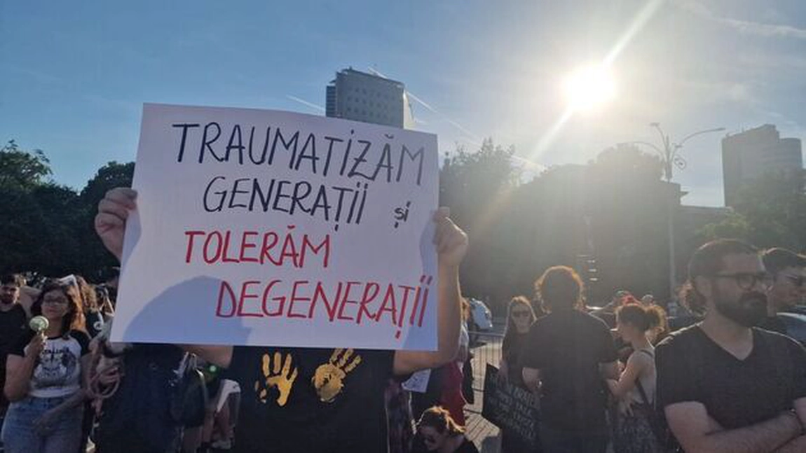 Scandal în Piața Victoriei: Bărbat țipă la protestatare ‘Marș la coteț!’. Jandarmii dau o amendă de râsul lumii