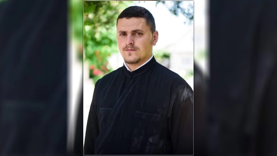 Viața acestui preot atârnă de un fir de ață! Ioan Mihai Măriuța are doar 35 de ani și are nevoie urgent de 45.000 de euro pentru un transplant hepatic