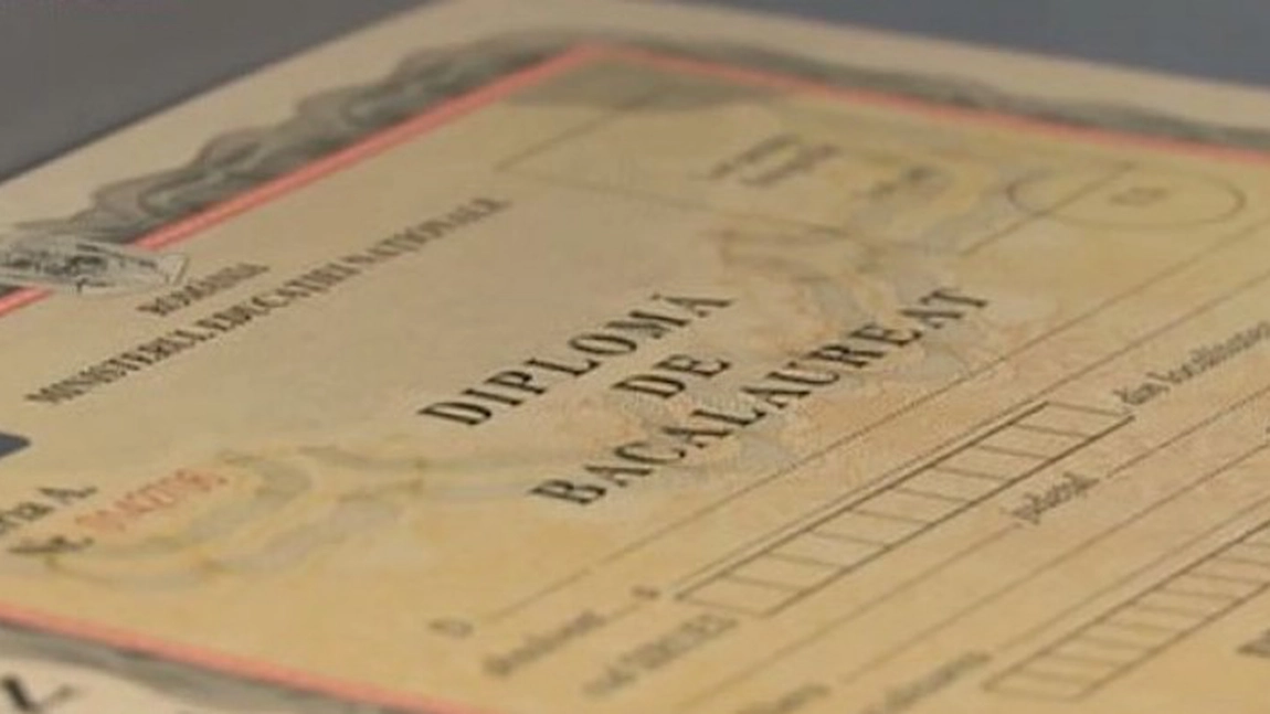 Se schimbă diplomele de studii! Ce trebuie să facă românii atunci când vor să se angajeze