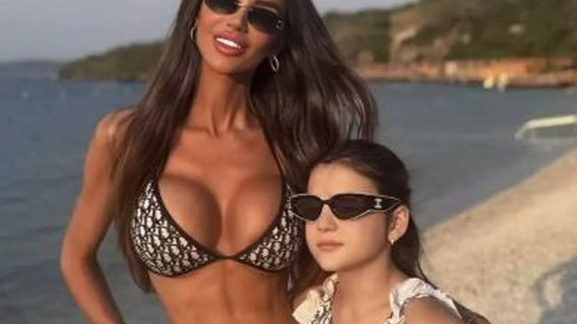 Bianca Drăgușanu a făcut furori la întoarcerea din vacanță! Nu o mai recunoști acum - GALERIE FOTO