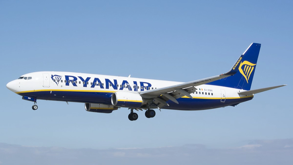 Ryanair plănuiește să mărească cu 20% dimensiunea bagajului personal în urma unui nou standard european