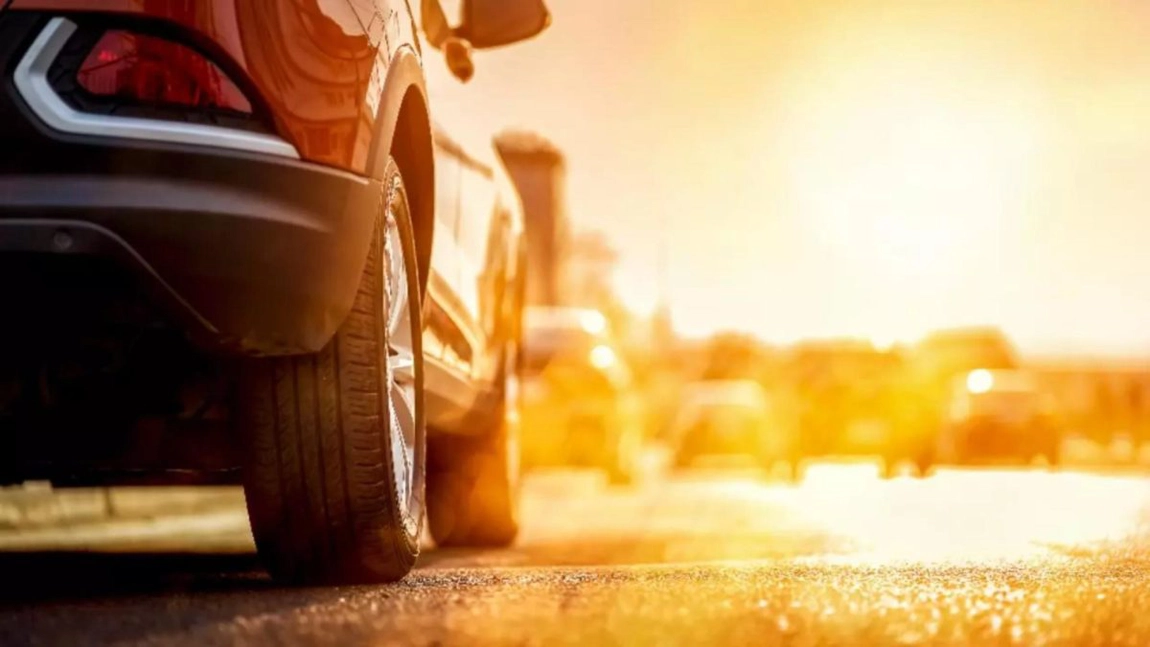 Avertisment pentru șoferii români! Anvelopele interzise pe timpul verii! 
