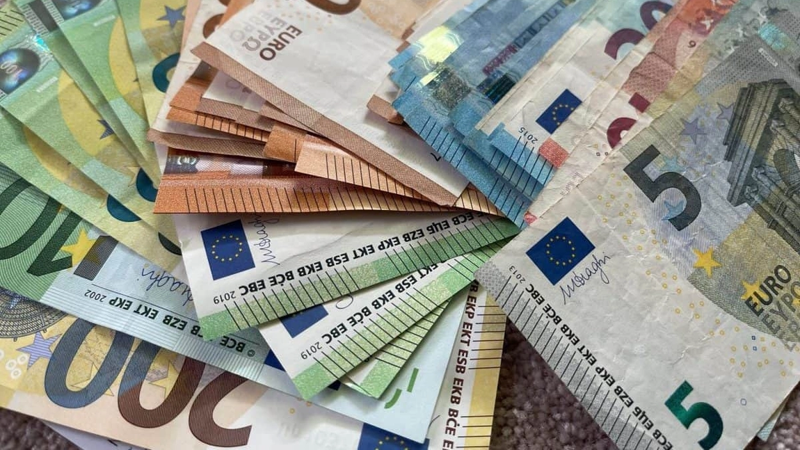 câștiguri de peste 50.000 de euro fără licitație!