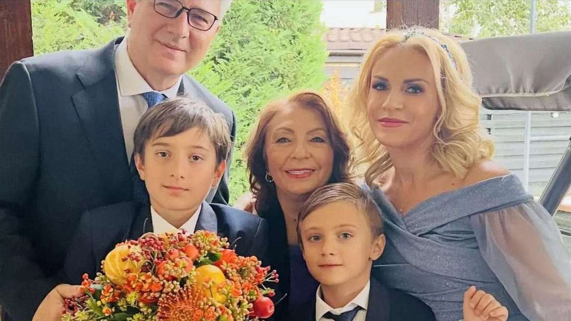 Gabriela Firea, aniversare în sânul familiei. La câteva zile, și-a sărbătorit mama, de ziua onomastică
