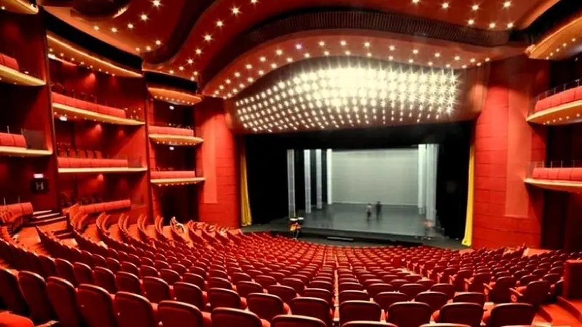 Din toamnă, românii nu vor mai putea merge la teatru în weekend! Motivul este uluitor!