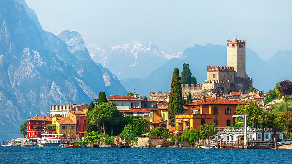 Lacul Garda – Iată cum arată această frumusețe din nordul Italiei!