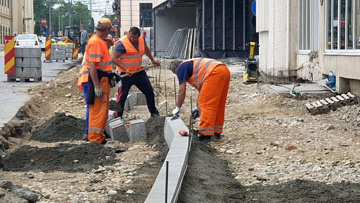 Primăria amenajează noi trotuare în comuna Rediu, din județul Iași! Proiectul depășește 1,8 milioane de euro