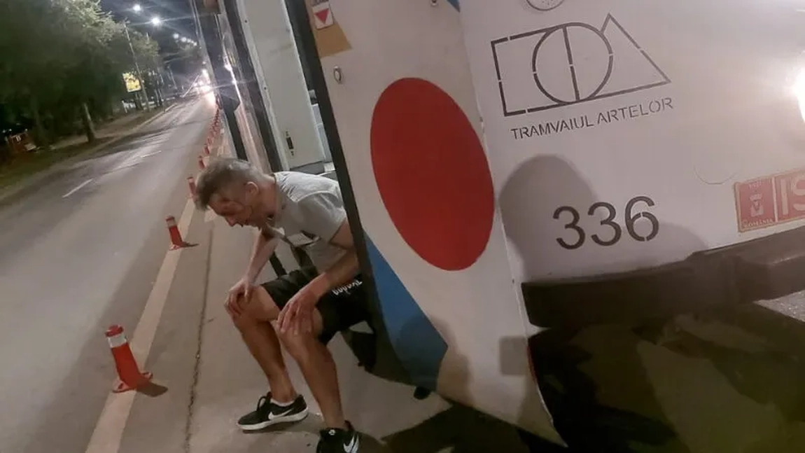 Un bărbat de 40 de ani a încercat să își pună capăt zilelor, după ce a pierdut câteva mii de euro la păcănele. A ieșit din cazinou și nu a mai stat pe gânduri