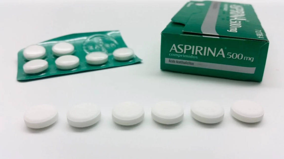Atenție la aspirină! Nu e „medicament universal”. Ce se întâmplă dacă o consumi în fiecare zi