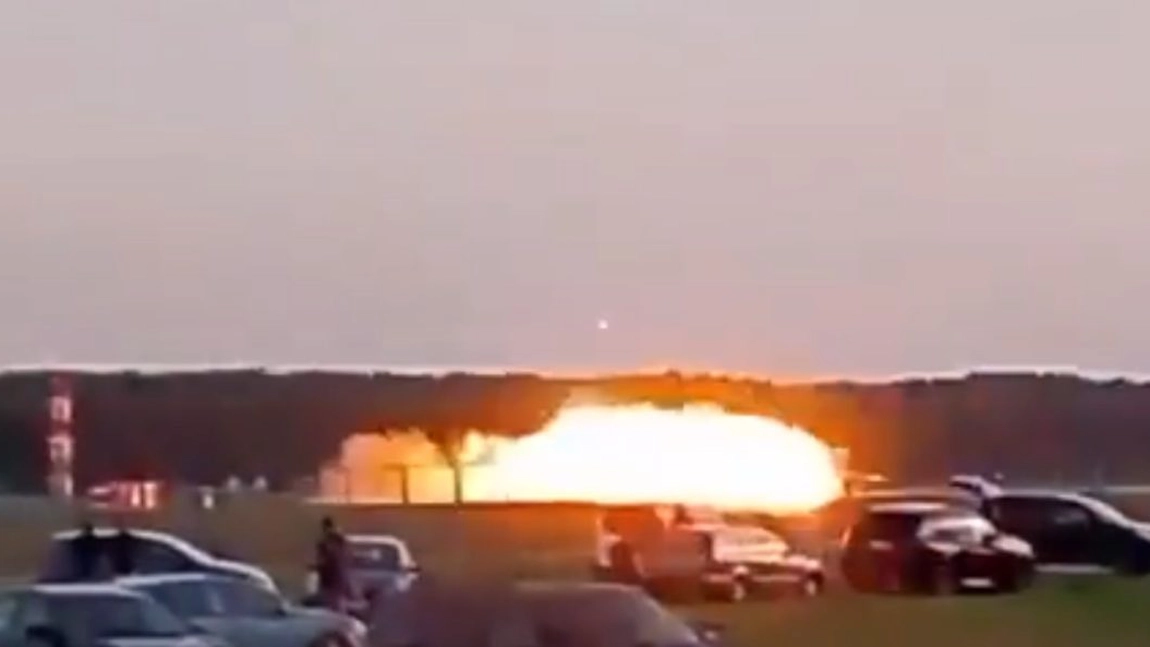 Un F-16 s-a prăbușit în timpul repetițiilor AirShow, soldându-se cu decesul pilotului.