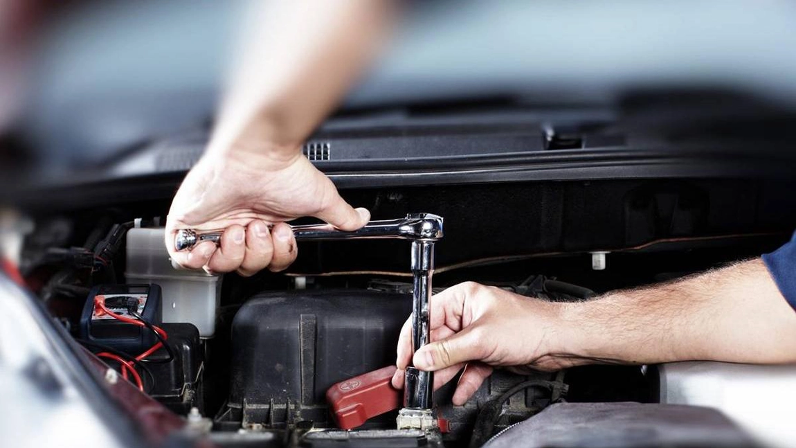 Atenție șoferi români! Notificări esențiale pentru cei chemați la service auto!