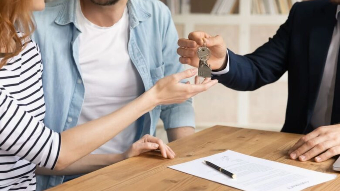 Impozit mai mare și bon fiscal obligatoriu pentru proprietarii care își închiriază locuințele!ва