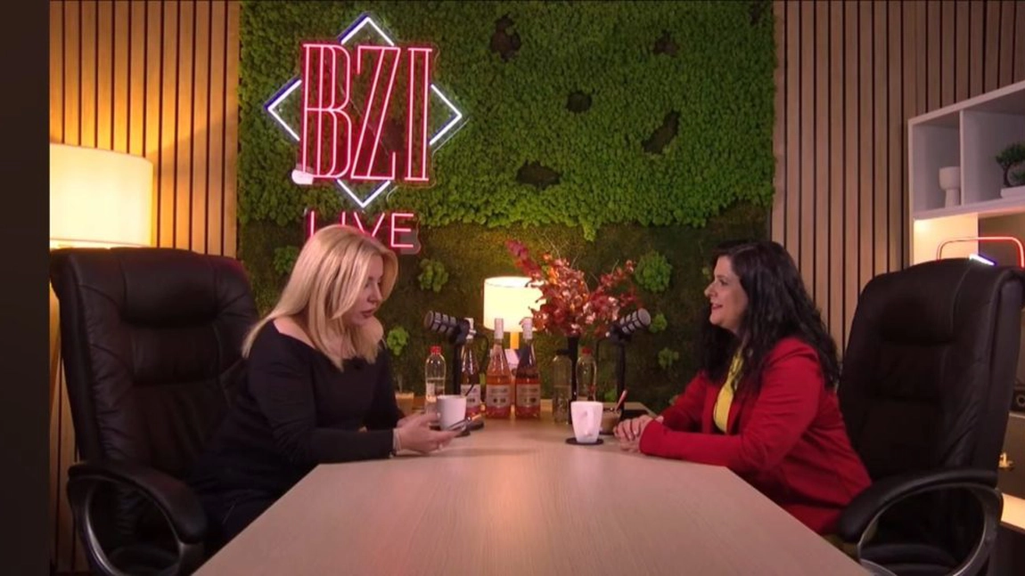 Raluca Mihaela Alexandru vorbește despre specializările sale. Pasiunea pentru oameni a dus-o pe drumul terapiei