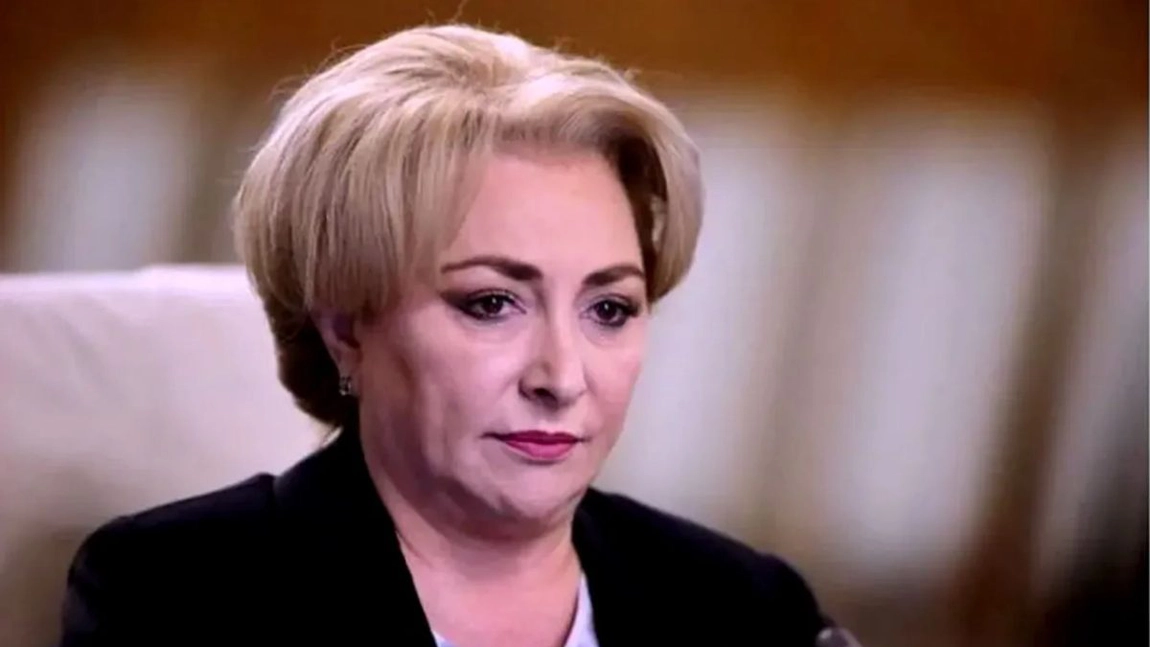Viorica Dăncilă, apariție sobră la priveghiul lui Ion Iliescu. Toate privirile s-au întors către ea