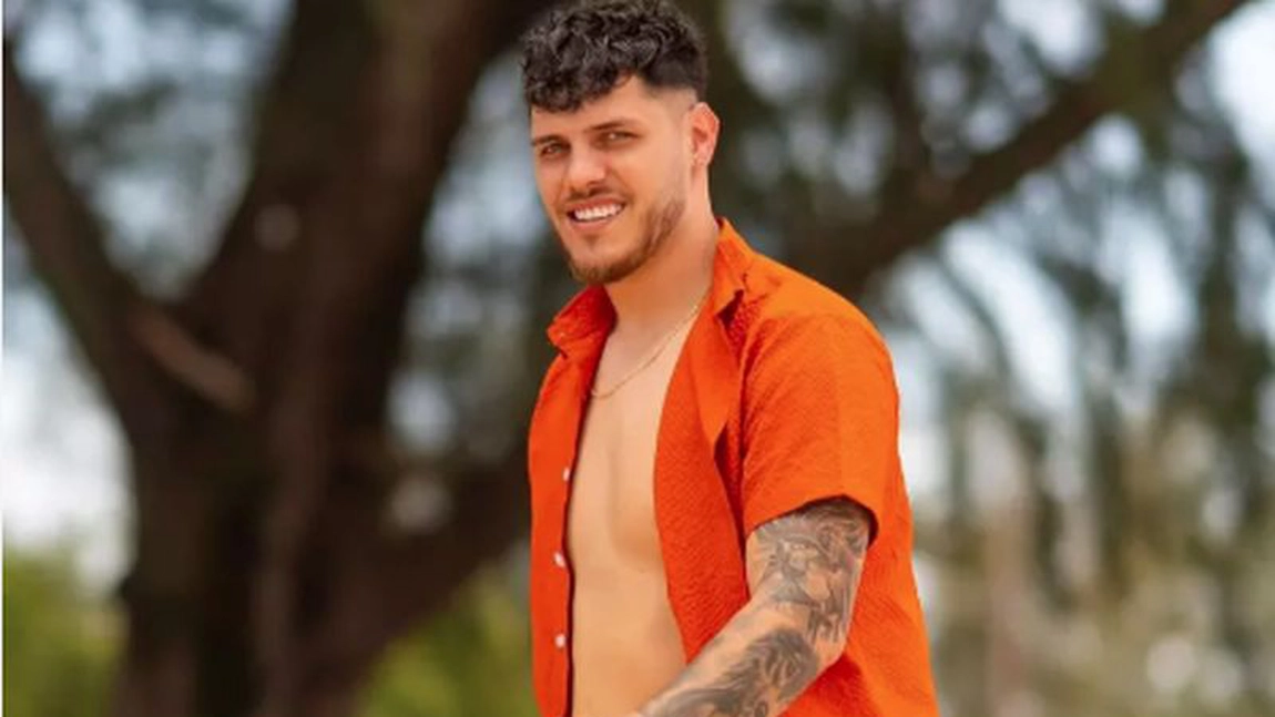 Andrei Lemnaru, luat cu asalt de mai mulți bărbați! Concurentul de la Insula Iubirii 2025 are mare căutare - GALERIE FOTO