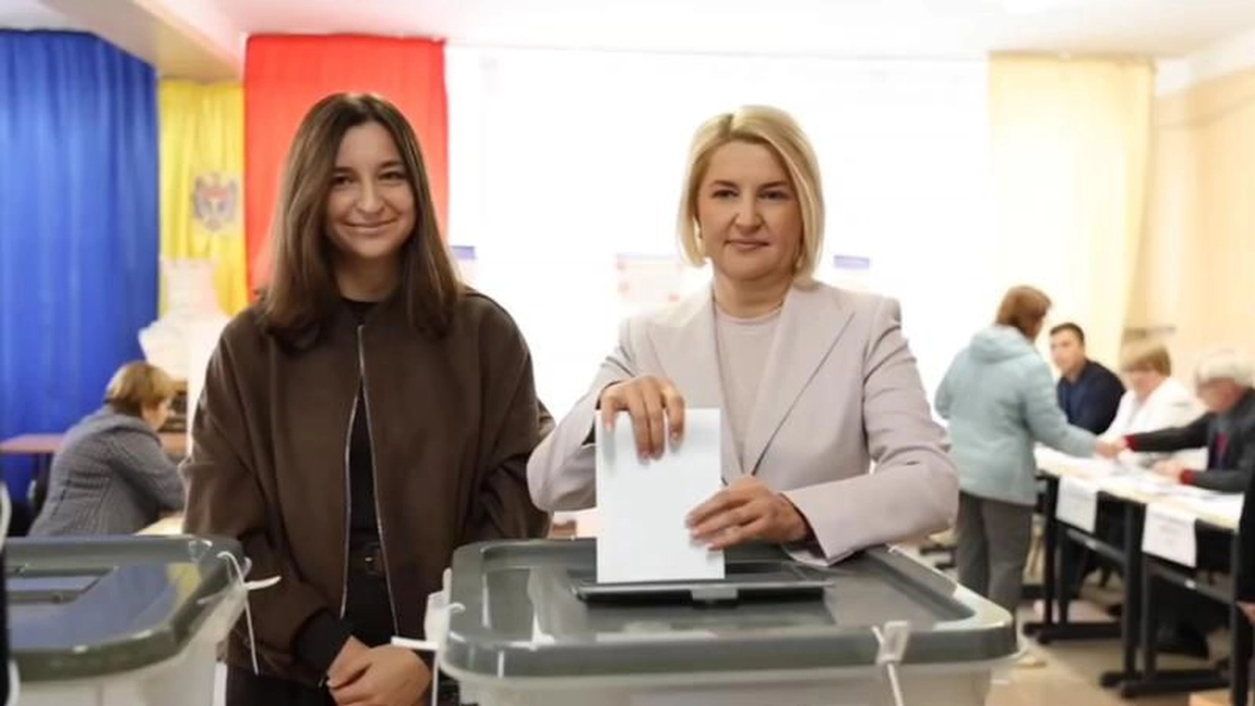Dodon, Tarlev și Vlah, lideri ai Blocului Electoral Patriotic pro-rus, au votat „pentru revenirea la normalitate”