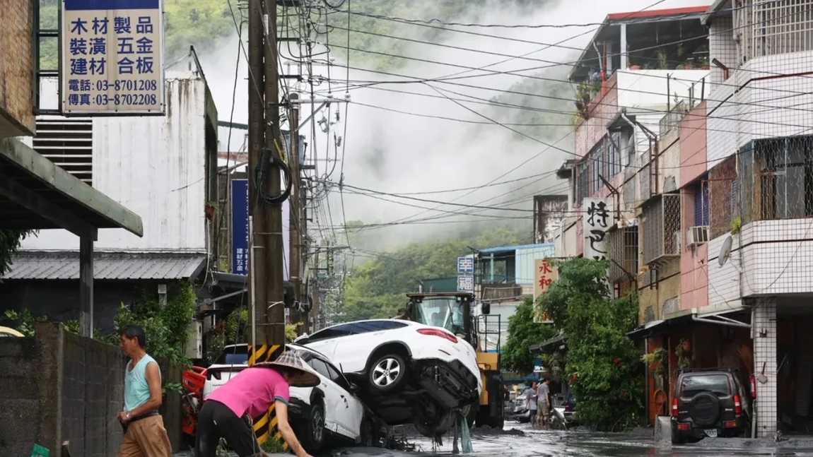 Alertă maximă în sudul Chinei! Taifunul Ragasa lovește după ce a făcut ravagii în Taiwan și Filipine
