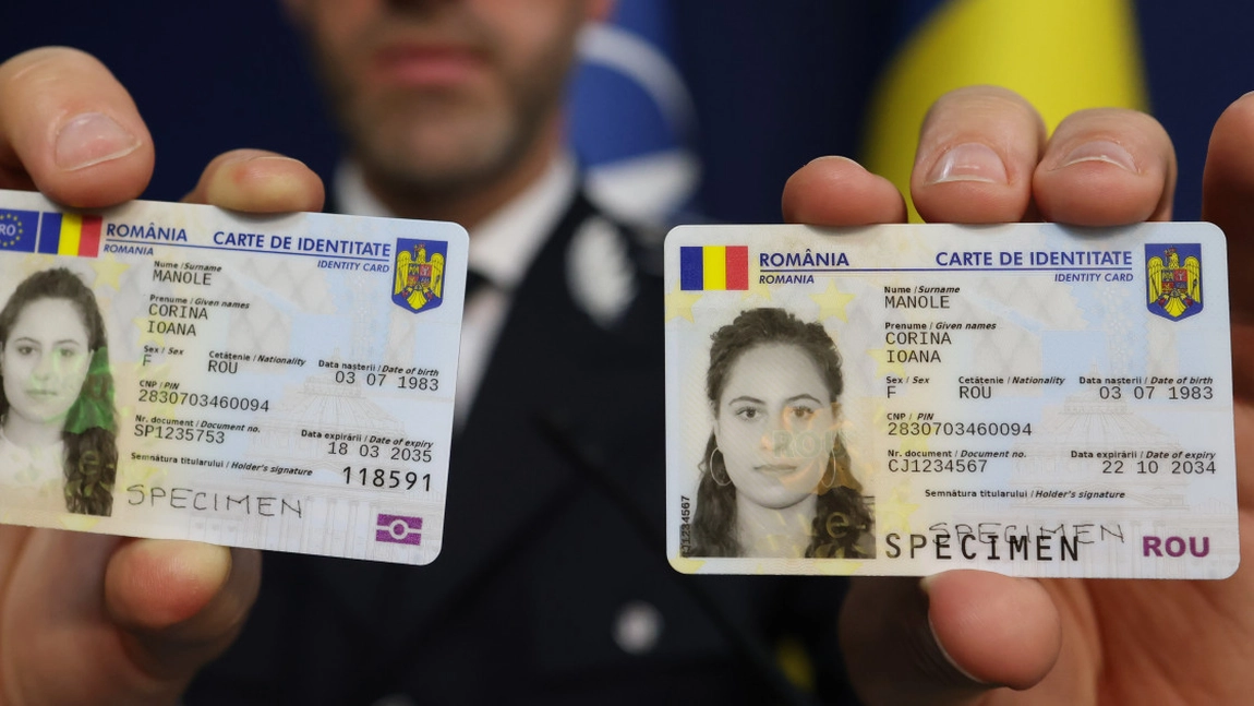 Numeroși români nu își vor mai primi gratuit noua carte electronică de identitate. Motivul invocat