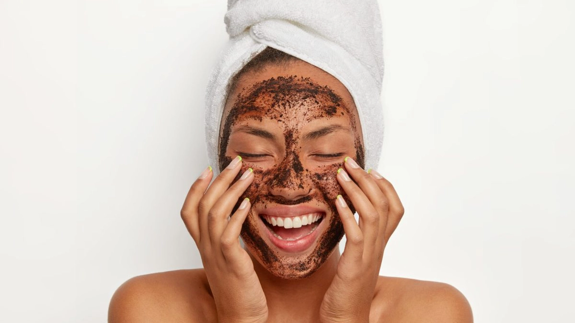 Exfoliant pentru față făcut acasă – Iată câteva trucuri pentru un ten sănătos