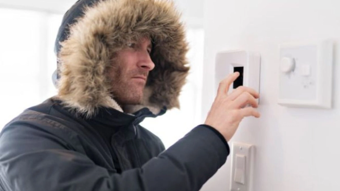 Cum să încălzești mai ieftin locuința în sezonul rece. O alternativă surprinzătoare la lemnele de foc