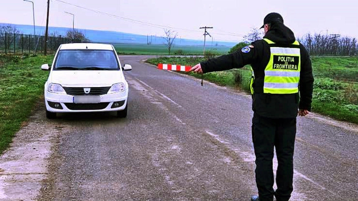 Aflat fără drept la volan, sancționat penal de polițiștii de frontieră vasluieni