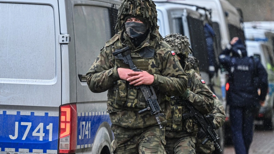 Polonia va trimite 40.000 de soldați la graniță, după ce dronele ruseşti au încălcat spaţiul aerian al NATO