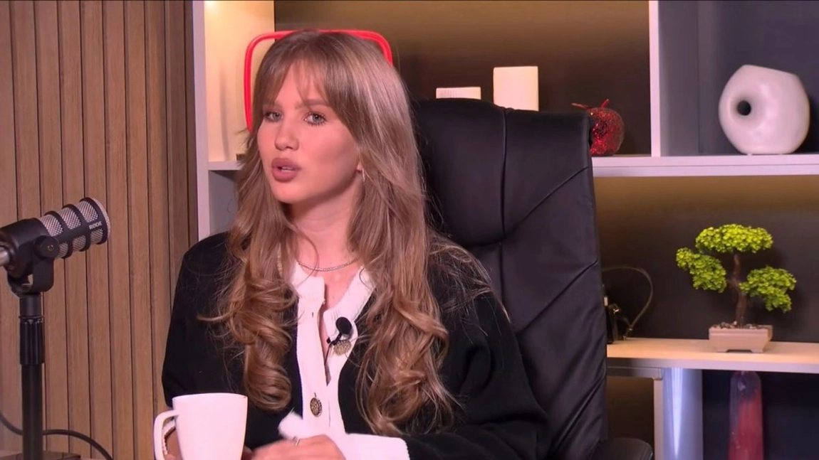 Cum poți câștiga și 4.000 de euro lunar doar din online? Nicoleta Roibu, creatoare de conținut, împărtășește secretele ei