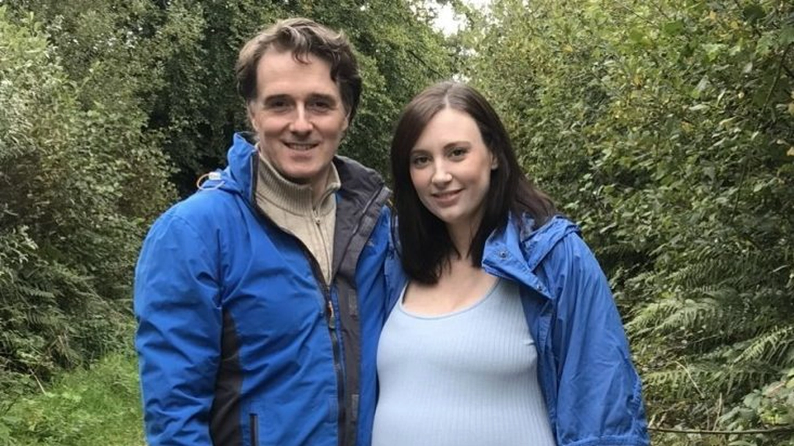 O mamă a fost lăsată să nască nesupravegheată în spital! Ce a urmat a îndurerat întreaga familie