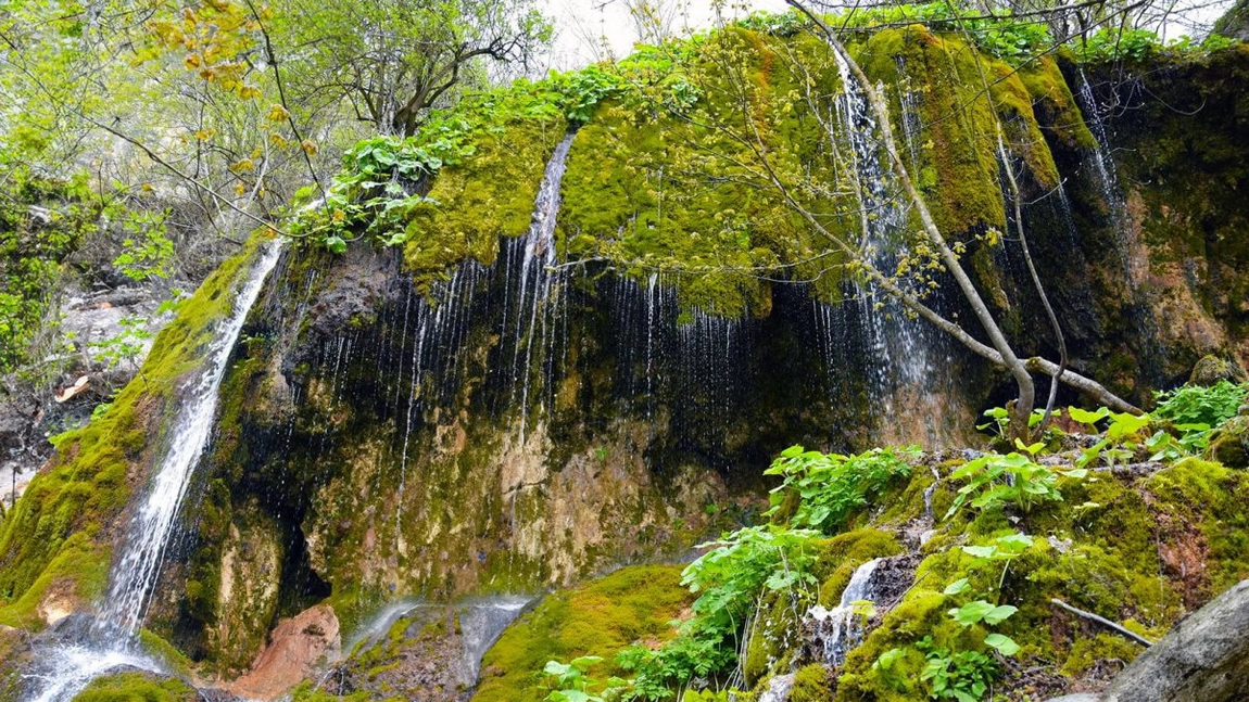 De ce merită vizitată cascada Șipote? Este o adevărată comoară naturală, trebuie neapărat să ajungi la ea!