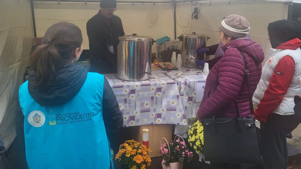 Peste 100.000 de porții de mâncare și băuturi pentru credincioșii de la Pelerinajul Sf. Cuvioase Parascheva Iași