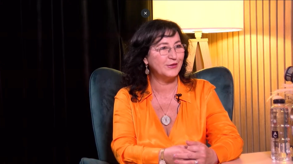 Cum putem avea relații reușite? Iată care este fundamentul lor, totul explicat de către Elena Roșcan, psihoterapeut jungian