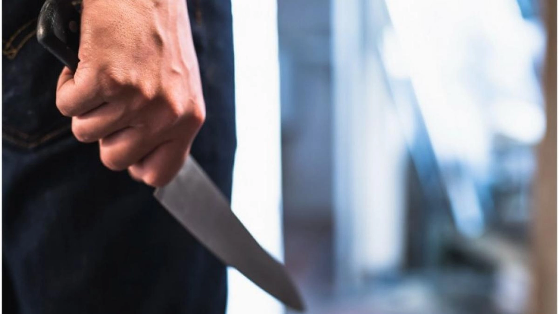 Incident la Buzău! Femeie înjunghiată de fostul concubin, internată în stare gravă