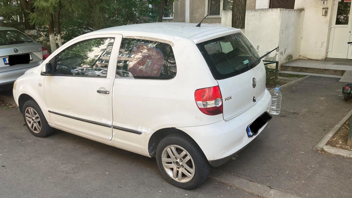 Pe aceste străzi, ieșenii își pot parca autoturismele în fața scării! Iată ce condiții trebuie să îndeplinească pentru a primi locul de la primărie