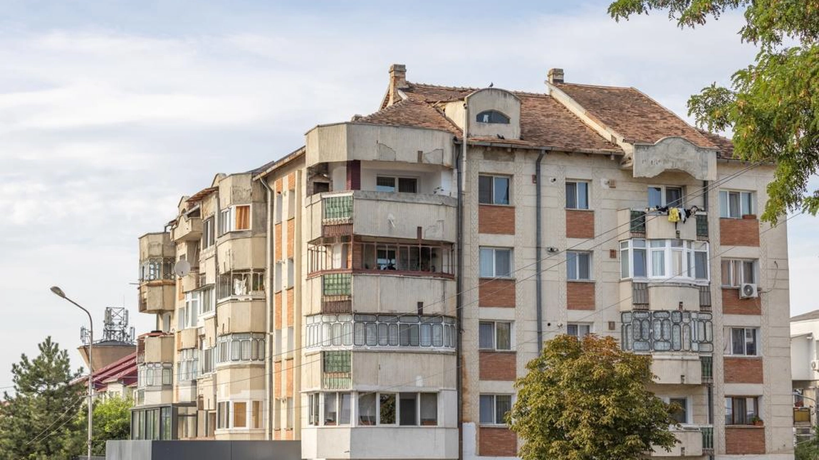 Penalizări pentru românii care stau la bloc! Nu pot refuza plata!