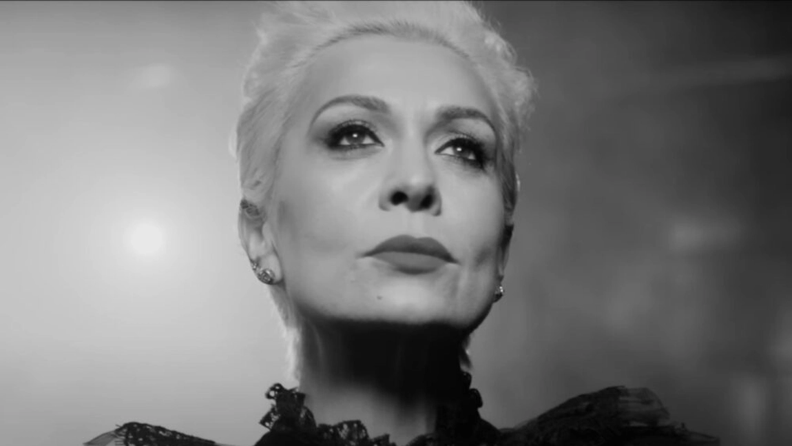 Monica Anghel, externată după cea de-a doua operație pe coloană: „Mulțumesc din suflet pentru gândurile voastre bune!”