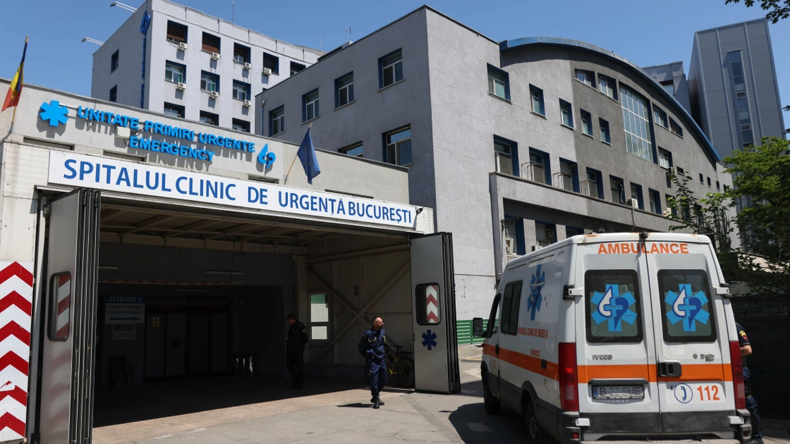 O fetiţă de doi ani a murit în urma unei anestezii! Doi medici au fost săltați chiar din sala de operație