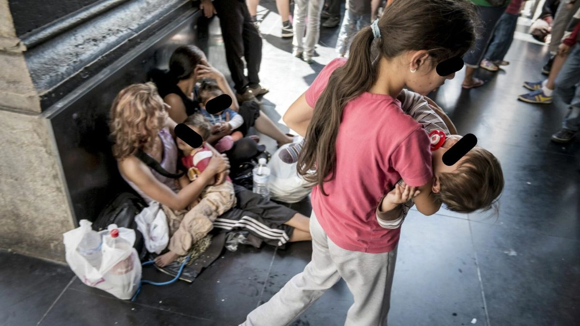 Mamă acuzată că și-ar fi batjocorit bebelușul de 6 luni. Cazul a ajuns în instanță după reclamațiile tatălui