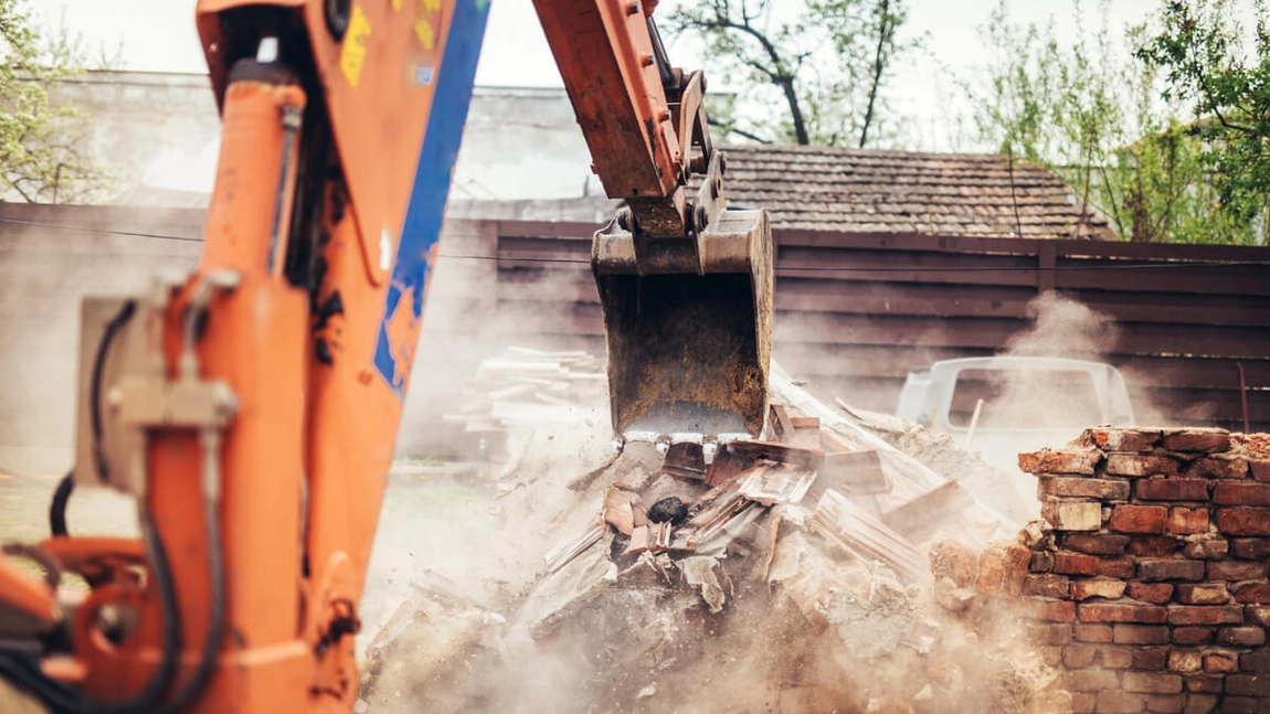 Va deveni obligatoriu în România! Unde trebuie duse deșeurile din construcții!