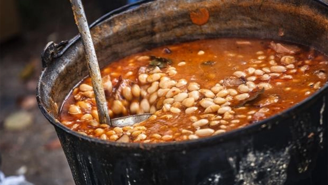 Schimbări pentru Ziua Națională a României! Ieșenii nu vor mai primi fasole și cârnați de 1 decembrie