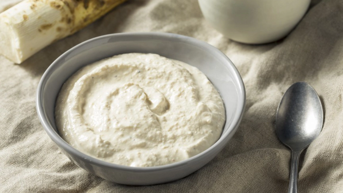 Sos de hrean cu smântână – Rețetă ideală pentru orice friptură!