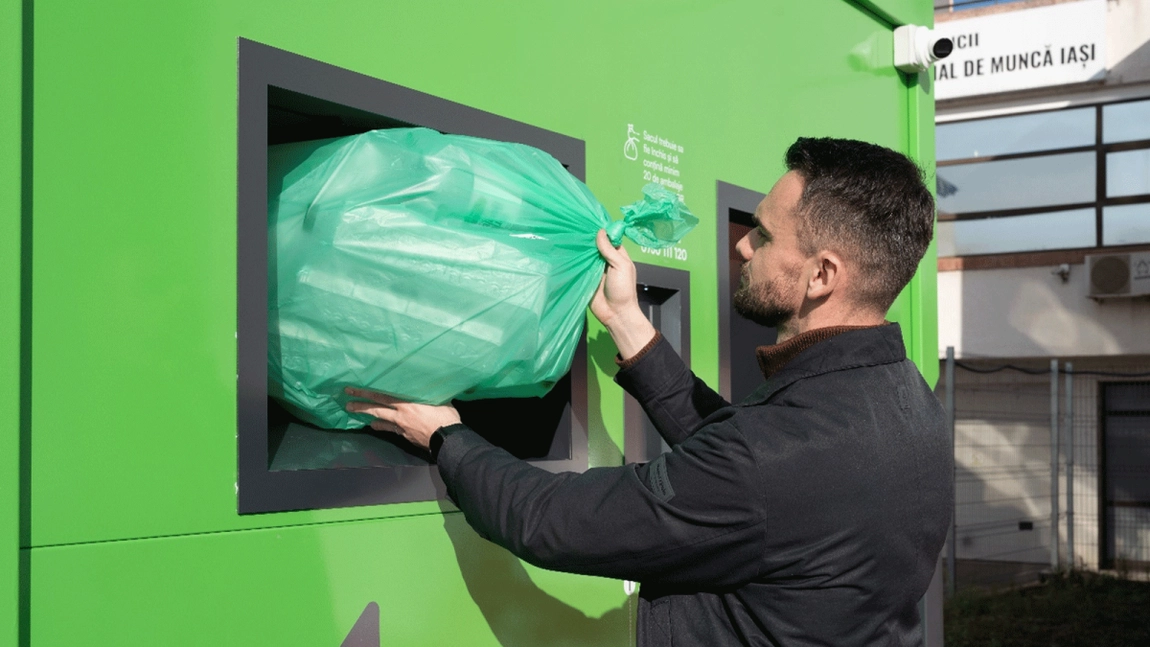 O nouă metodă de reciclare a apărut la Iași. Procesul durează mai puțin, fără cozi și expunere la frig sau ploaie