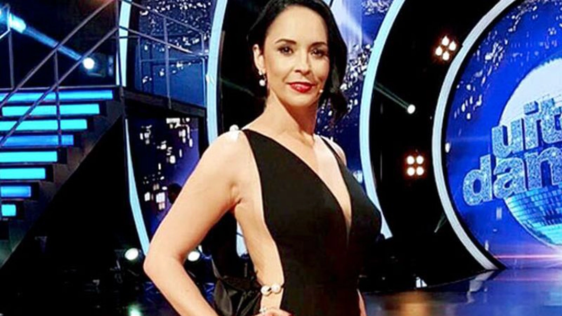 Vedeta a întors toate privirile! Andreea Marin, într-o rochie mulată și decolteul generos! - GALERIE FOTO