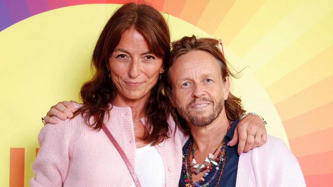 Davina McCall s-a căsătorit în secret cu Michael Douglas. Detalii neștiute despre nunta discretă a vedetei britanice