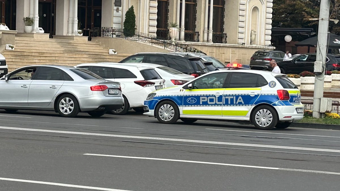 Un bărbat de 37 de ani a rămas pieton după ce a fost prins beat la volan. În plus, are și dosar penal