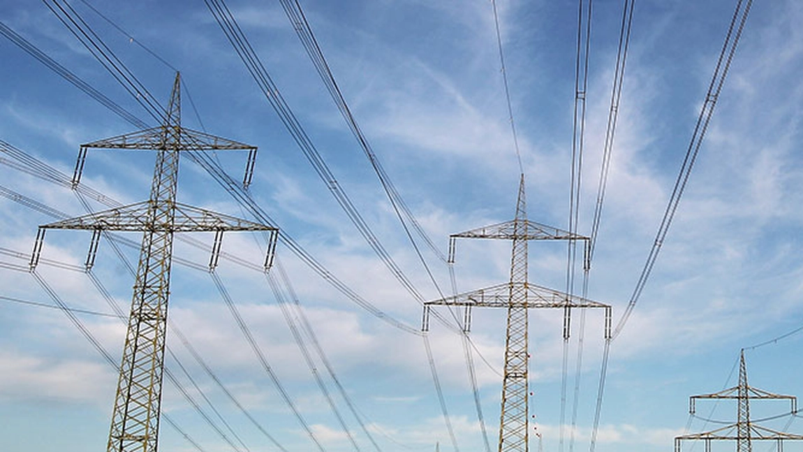 Problemele din reţeaua electrică a Ucrainei. Cine sunt principalii afectați