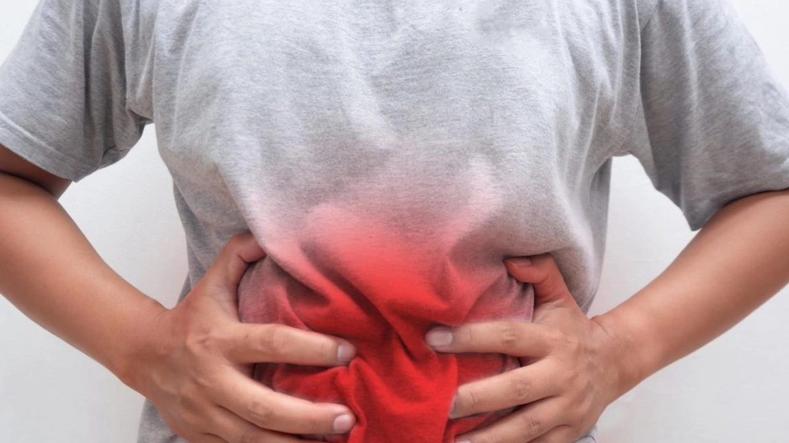 Cancerul de colon și manifestările frecvente pe care nu trebuie să le ignori! Iată cum să-ți reduci riscurile!