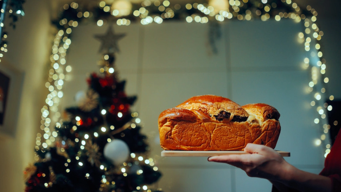 Câte ouă se pun la 1 kg de făină când faci cozonaci de Crăciun! Gospodinele se vor mândri cu un cozonac pufos și gustos! 