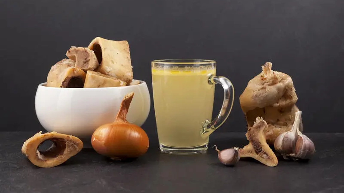 Care este cea mai bună sursă de colagen? Află cum poți scăpa de durerile articulare și de semnele îmbătrânirii pielii!