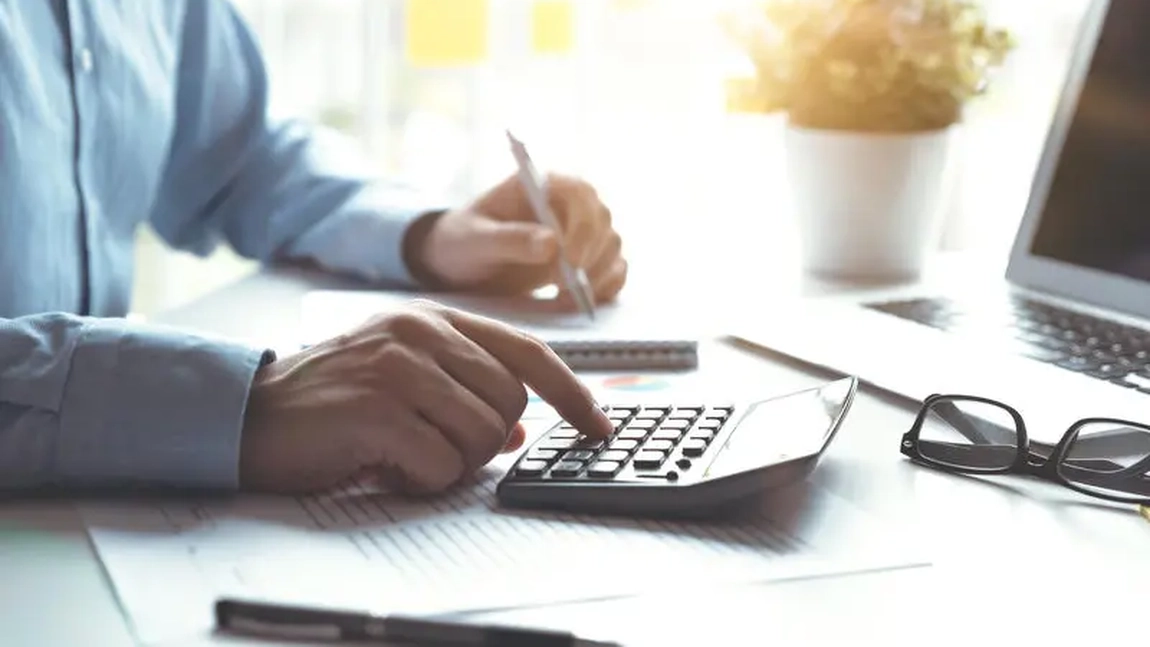 Românii trebuie să depună aceste documente la ANAF, înainte de Crăciun! Sunt vizate persoanele fizice, dar și firmele!